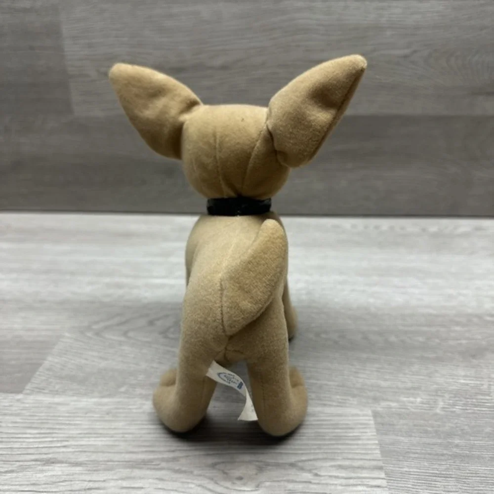 3 Vintage Taco Bell Chihuahua Plush Toys.‎ Do Not Talk. Three Plush Dogs. Nice!